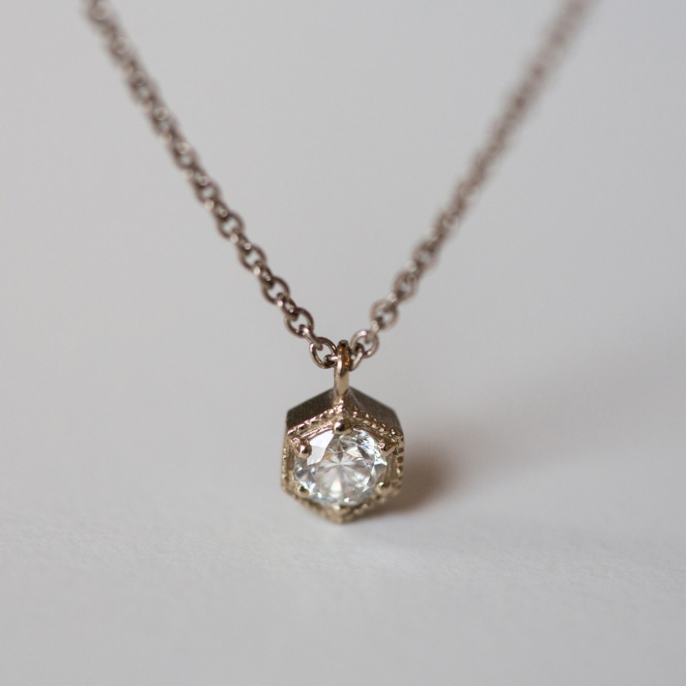 HEXAGON NECKLACE, Champagne Diamond